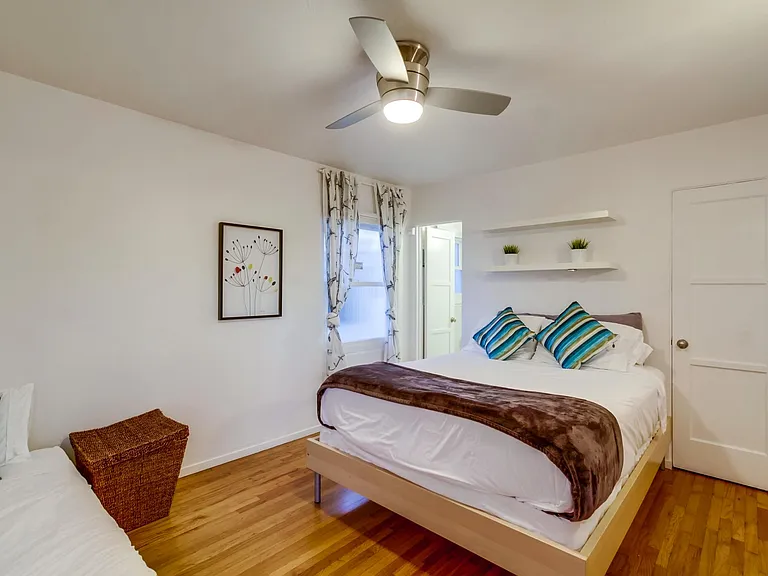 4624 Bermuda Ave — Photo 34