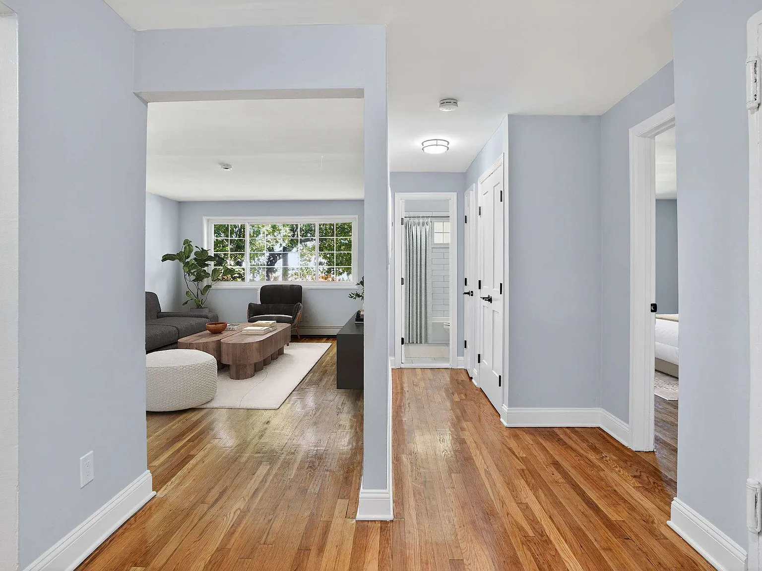 Eagle Rock Apartments at Carle Place — Photo 3