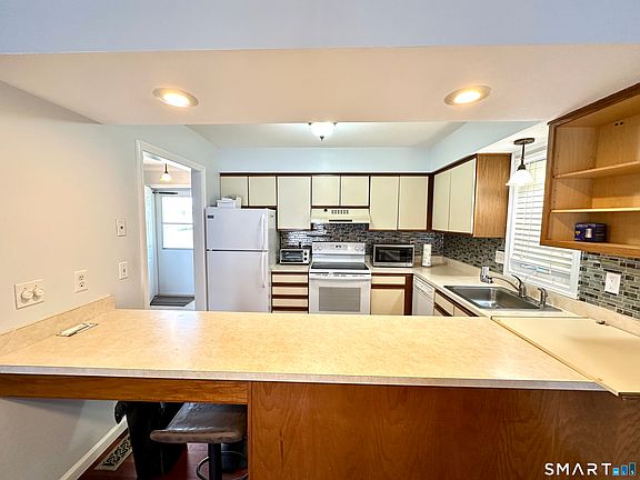 3rd image of 24 Oak Ridge Drive #24