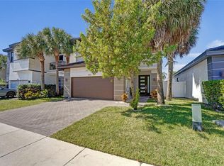 4947 Whispering Way, Fort Lauderdale, FL 33312