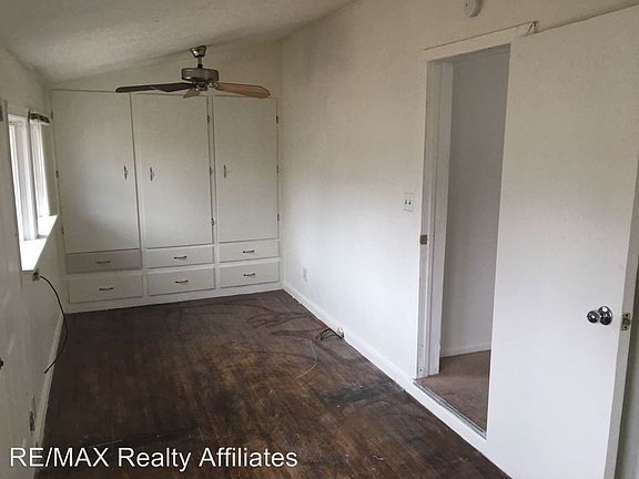2nd image of 1627 1/2 I St