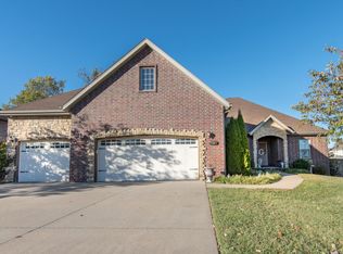 2421 E Kentwood St, Republic, MO 65738