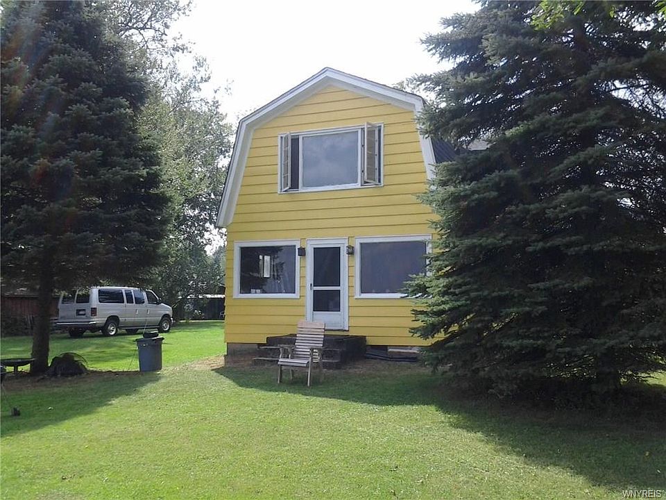 1st image of 17 Crystal Ave