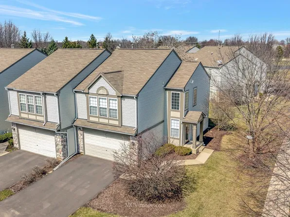 3252 Bromley Ln, Aurora, IL 60502