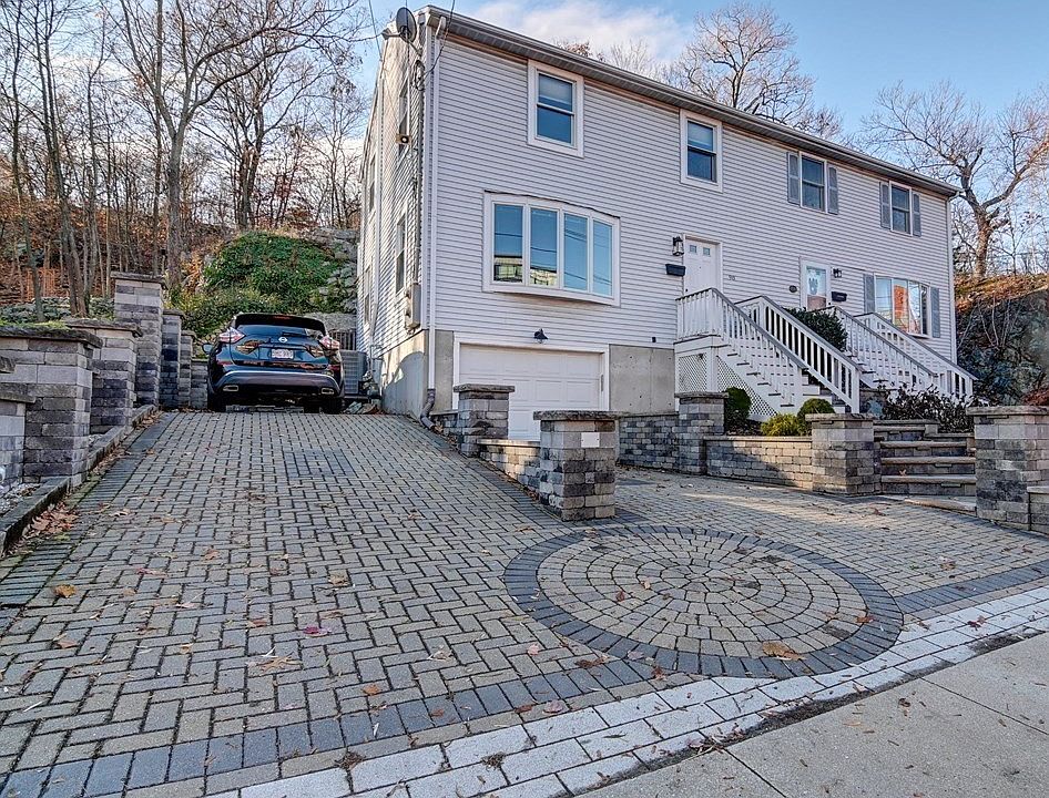 1st image of 98 Washington St #98