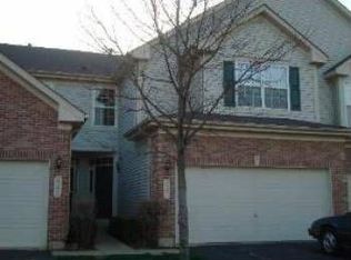 845 Riding Ln, Saint Charles, IL 60174