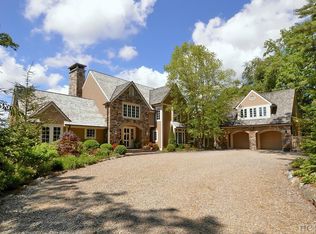 1049 Club Dr, Cashiers, NC 28717