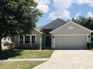 2460 Foxhollow Rd, Tavares, FL 32778