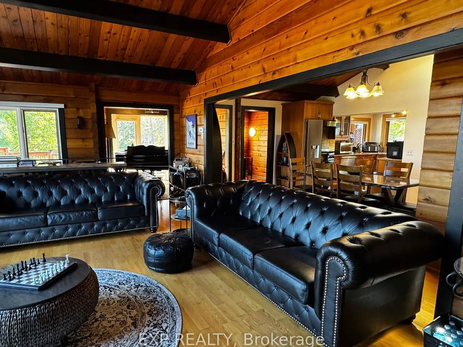 4 bed, $25,000 — Photo 2