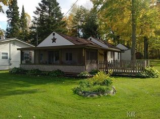 1392 Sioux St, Gladwin, MI 48624