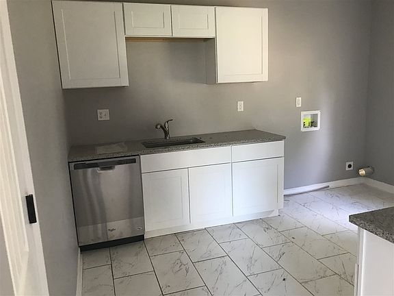3rd image of 3994 Twin Lakes Dr Lot 205