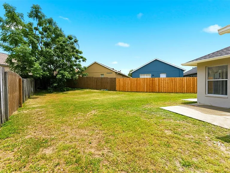 6048 Sand Key Ln — Photo 36