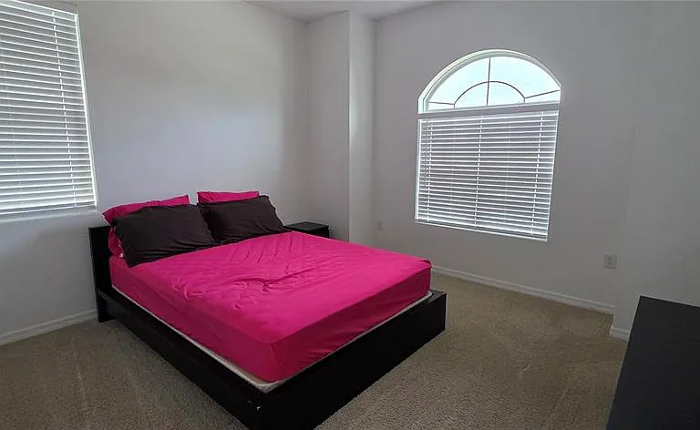 2062 Suwannee Banks St — Photo 14