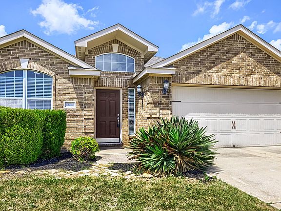 3rd image of 324 Meadow View Ln