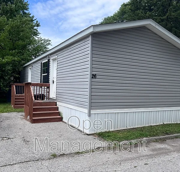 2301 SW Oralabor Rd #26 — Photo 1