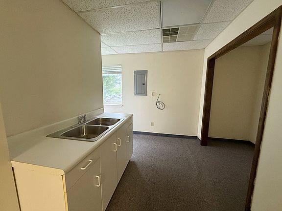 5th image of 1230 Woodland Dr Suite 209