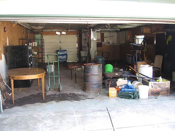 4th image of 17W541 Hill St