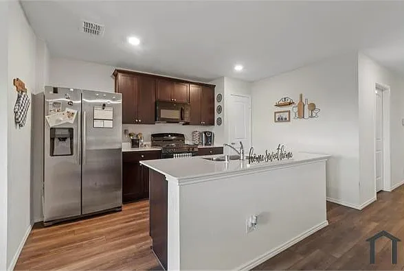 8228 High Garden St — Photo 12