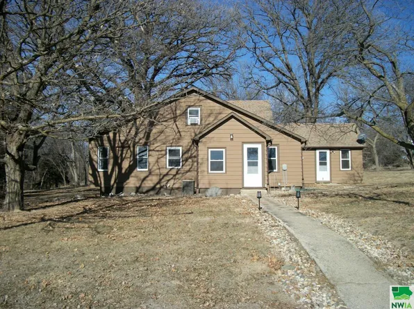 4851 T Ave, Cherokee, IA 51012
