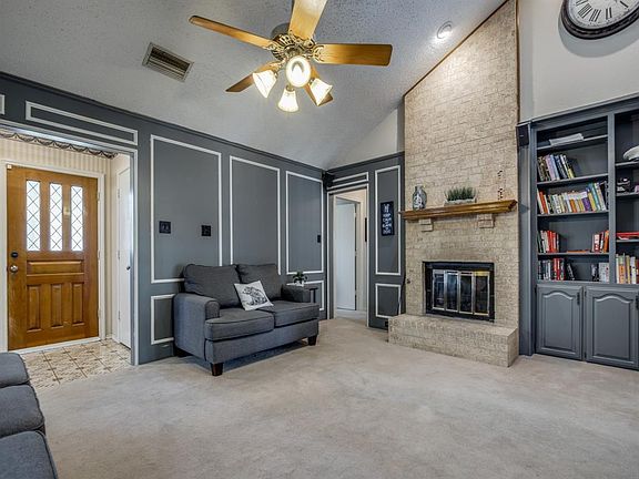 4th image of 406 Kingsbridge Cir
