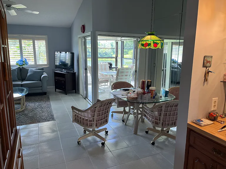 3016 Sail Pointe Cir #4-A — Photo 2