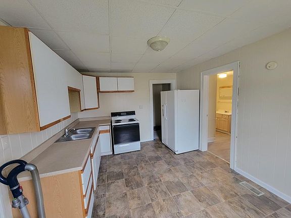 5th image of 2717 S Moreland Ave #1