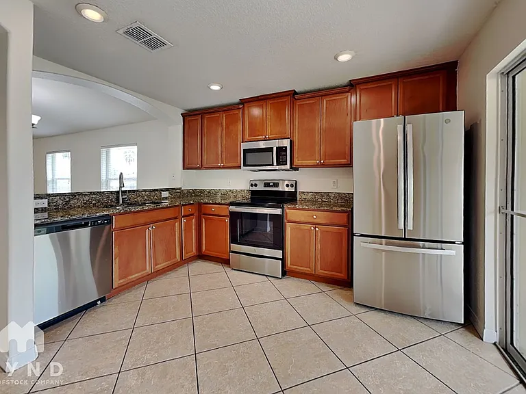 1212 Oak Pond St — Photo 7