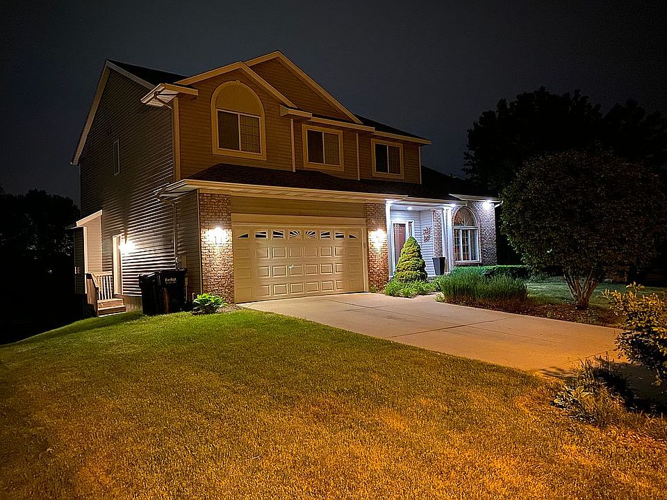 2nd image of 2163 Hartman Ct SE