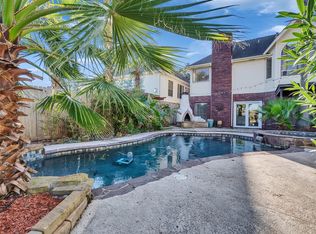 114 Bayou Bend Dr, League City, TX 77573