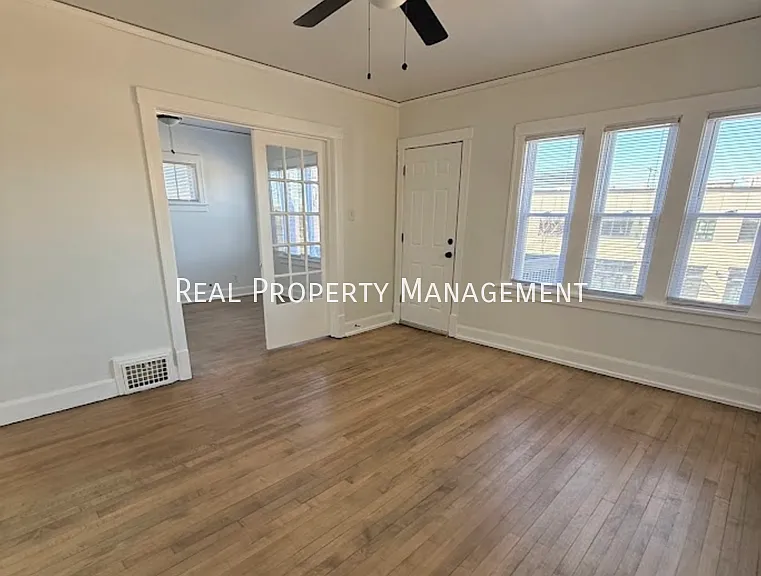 7025 W National Ave — Photo 12