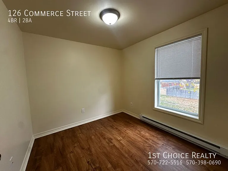 126 Commerce St — Photo 7
