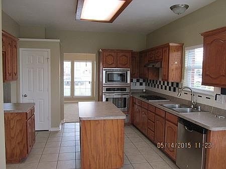 4th image of 2608 Cantura Dr