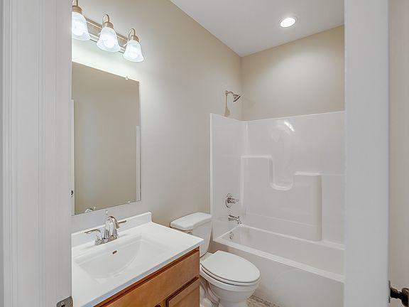 5th image of 6350 Glenbrook Ave