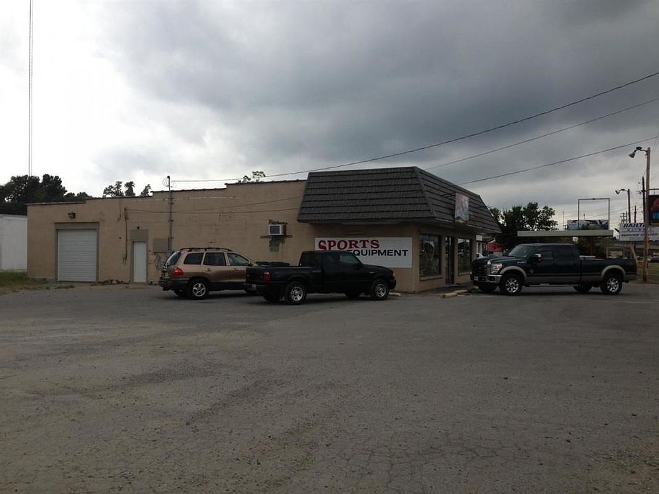 2nd image of 3515 Clarks River Rd