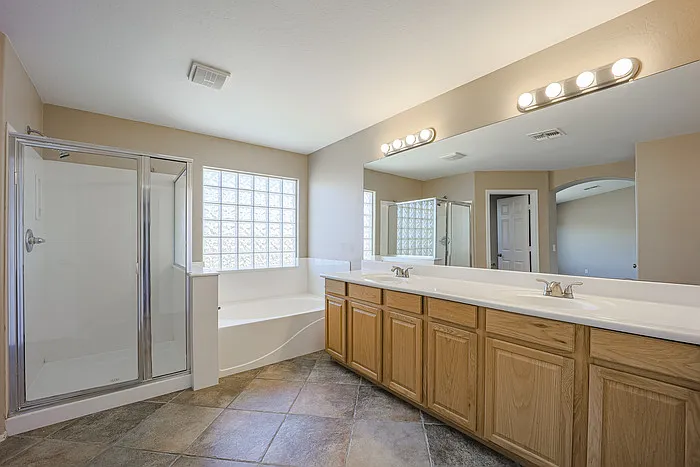 2516 W Saint Kateri Dr — Photo 32