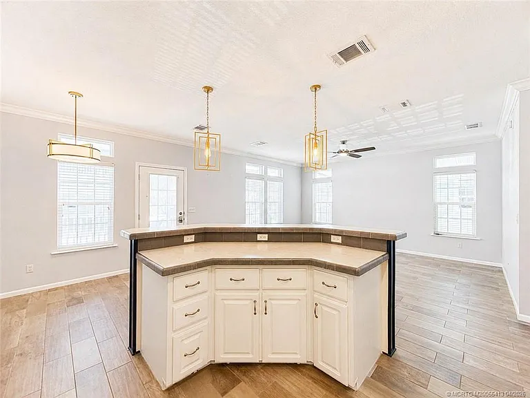 35 NE Nautical Dr — Photo 16
