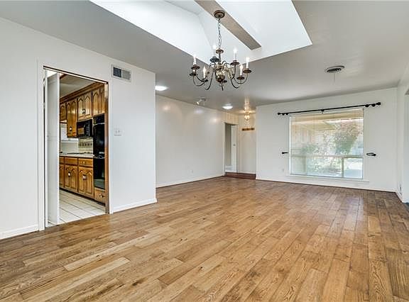 4th image of 7323 Wild Valley Dr
