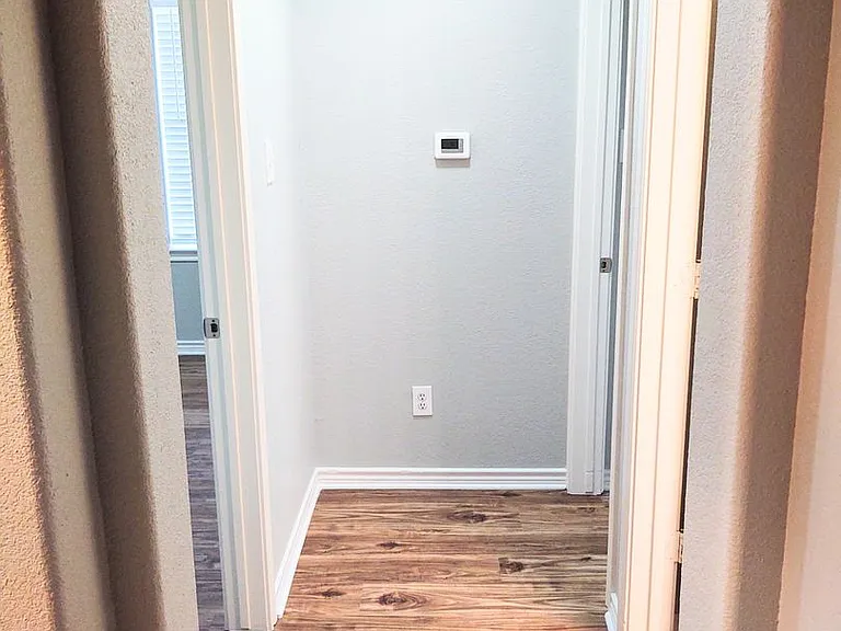 3024 Lake Side Dr — Photo 11