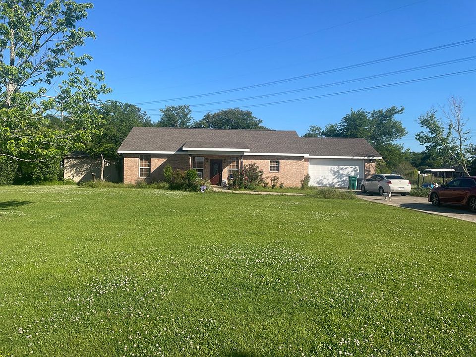 2nd image of 673 Sabre Dr