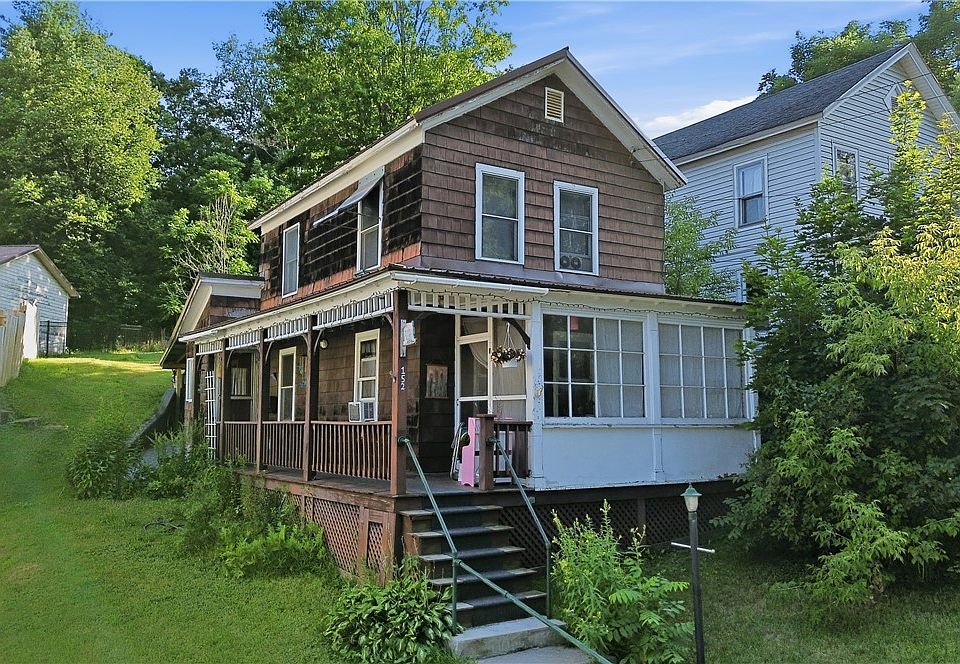 1st image of 152 Furnace St