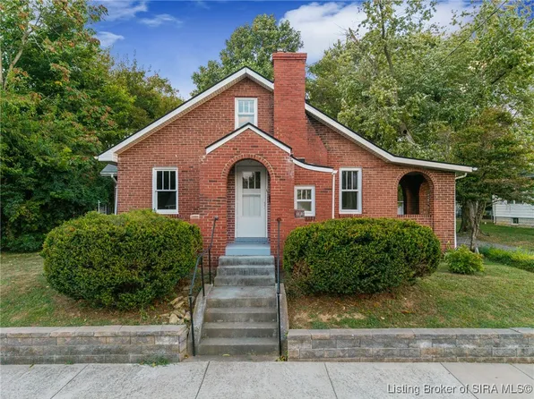 1135 Main Street, Charlestown, IN 47111