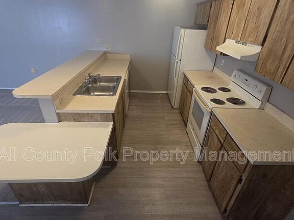 5th image of 2118 Brandy Pl