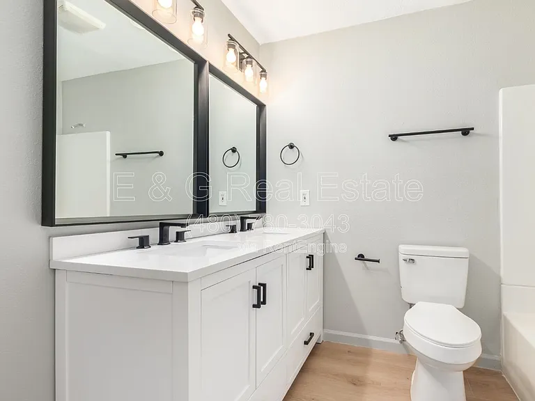 103 E Del Rio Dr — Photo 22