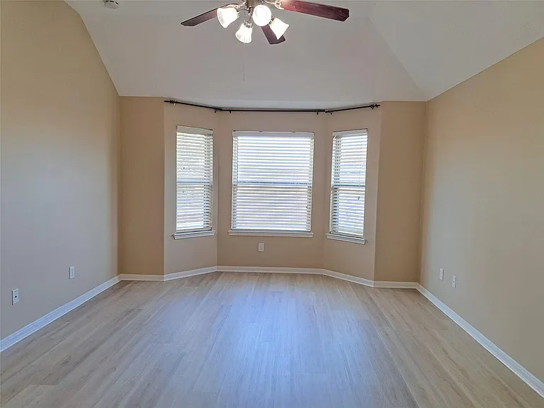 21910 Cascade Hollow Ln — Photo 20