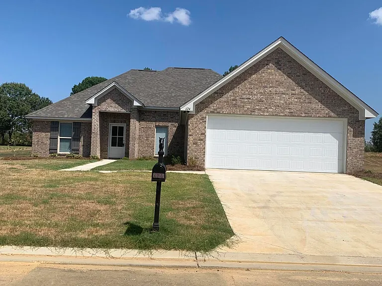 624 Westfield Dr — Photo 2