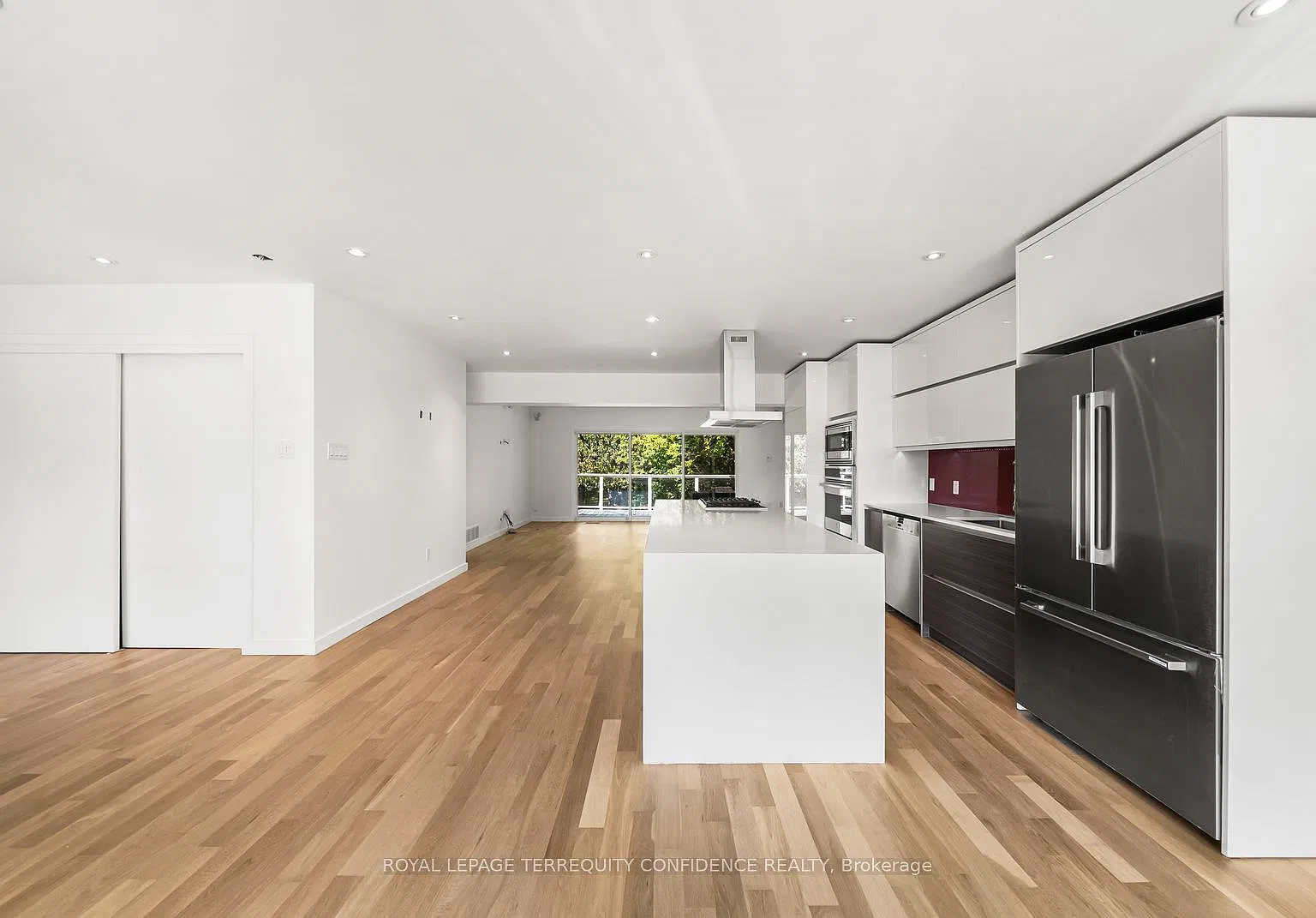 3 bed, $7,000 — Photo 3