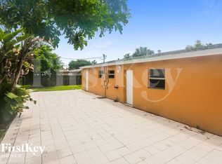 6321 SW 17th St, Pompano Beach, FL 33068