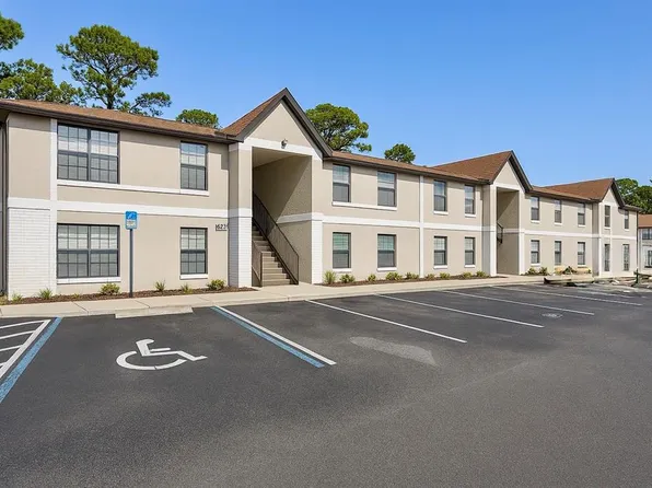 426 Banana Cay Dr APT B, South Daytona, FL 32119