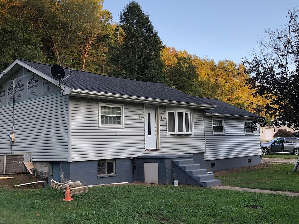 1st image of 26 Larry Ln