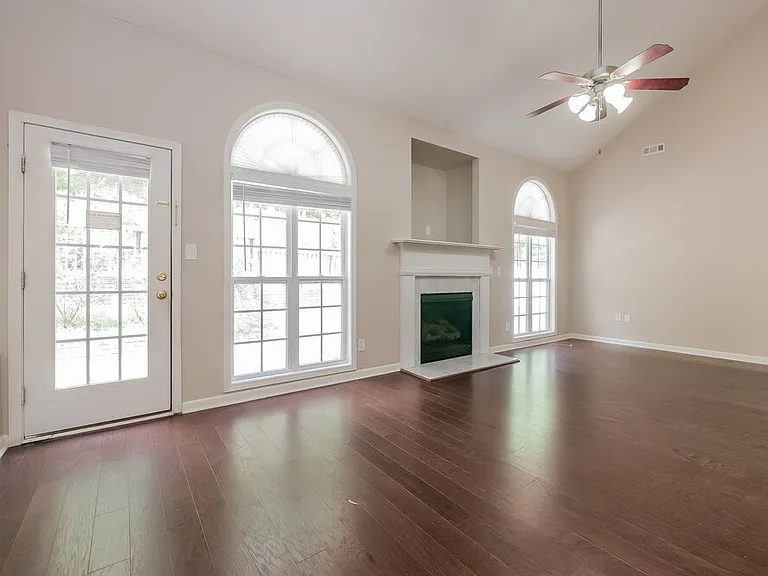 11 Harpers Farm Dr — Photo 5